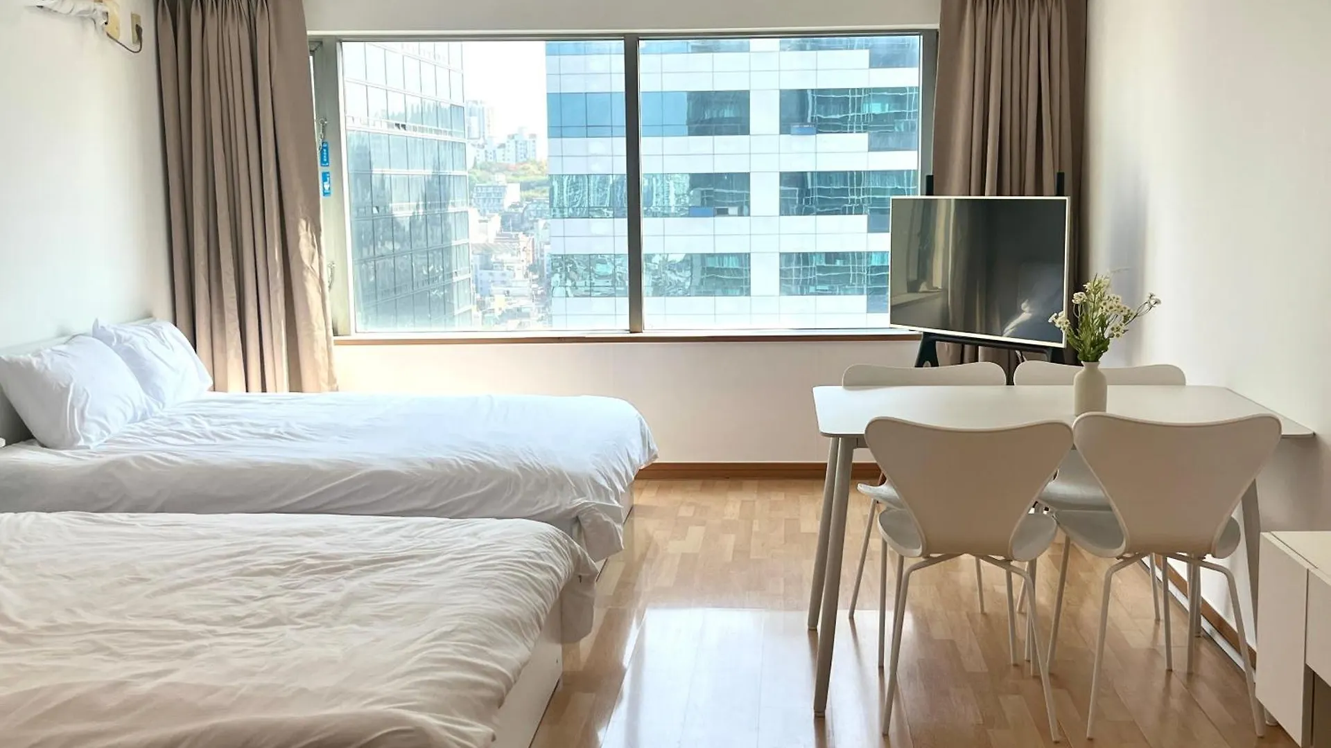 Hongdae St Paradise location